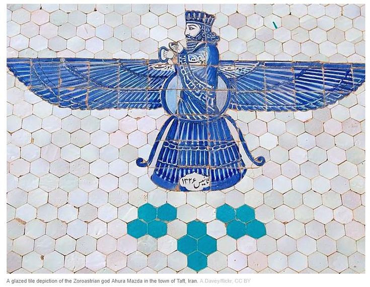 7. Bị phá hủy trong cuộc xâm lược của Alexander Đại Đế. Khi Alexander Đại Đế chinh phục Ba Tư, một phần lớn của Avesta đã bị phá hủy, bao gồm các bản khắc trên da bò được lưu trữ trong thư viện hoàng gia. Ảnh: Pinterest.