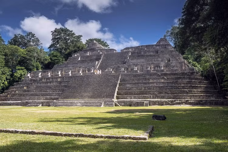 Soi tung goc canh 5 kim tu thap dep nhat cua de che Maya-Hinh-14