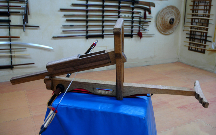 Khiep via thu vu khi duoc vi nhu sung may thoi co dai-Hinh-6