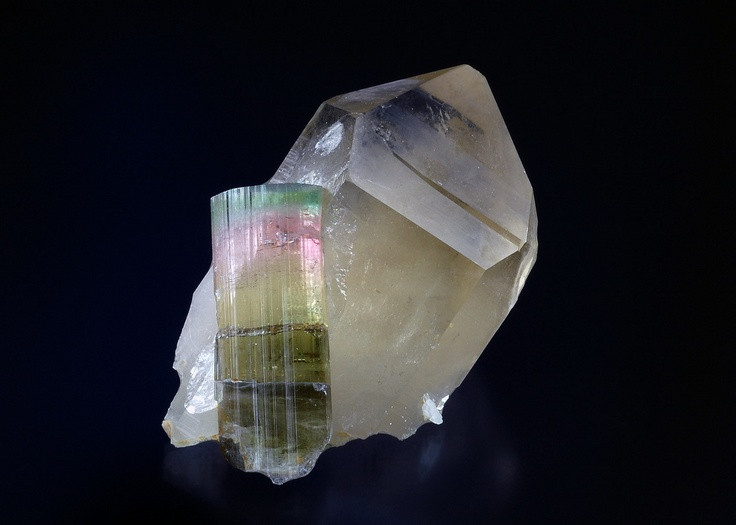 Giai ma dac tinh phi thuong, dang kinh ngac cua da thach anh-Hinh-6