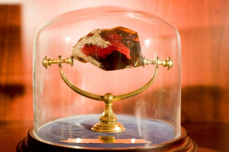 Giai ma bieu tuong huyen bi nhat cua thuat gia kim-Hinh-3