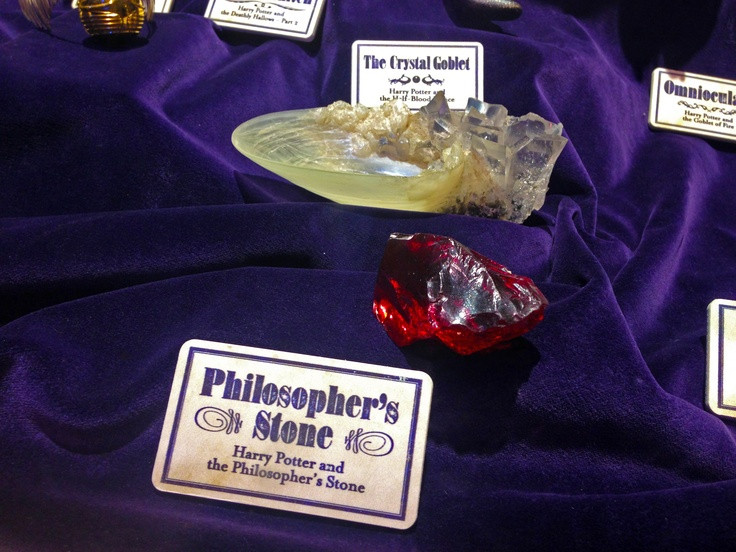 Giai ma bieu tuong huyen bi nhat cua thuat gia kim-Hinh-4