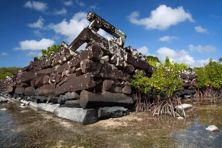 Bi an thanh pho co troi len giua bien Thai Binh Duong-Hinh-2