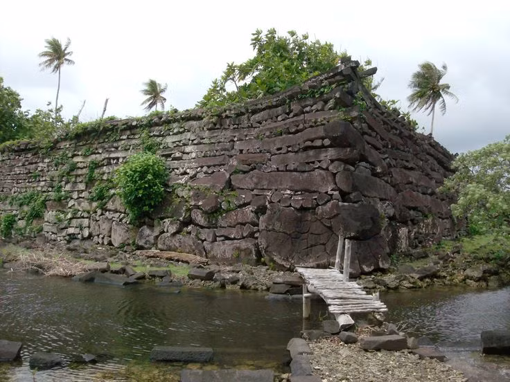 Bi an thanh pho co troi len giua bien Thai Binh Duong-Hinh-5