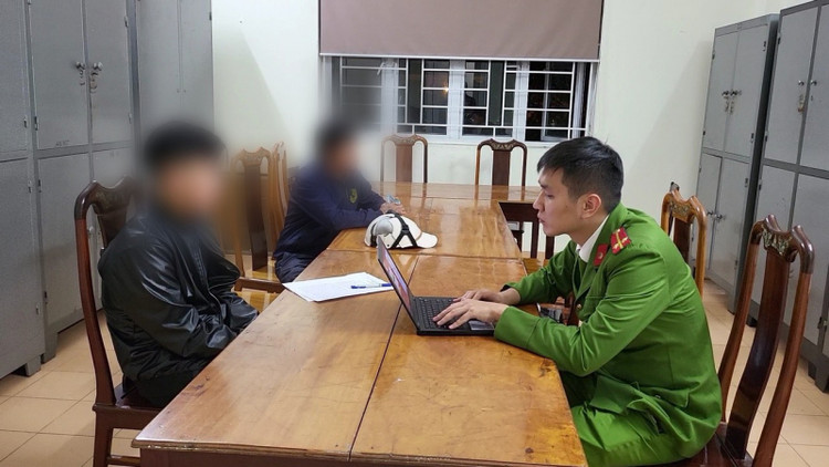 Đ.Đ.V. tại Cơ quan Cảnh sát điều tra.