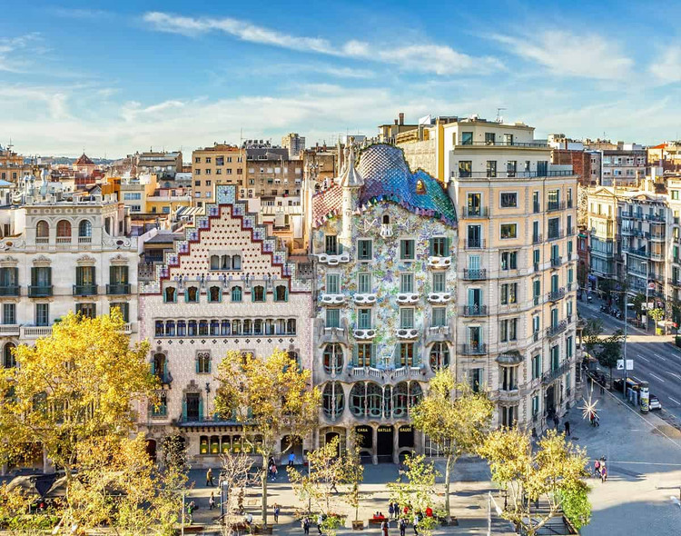 Tron mat voi kien truc doc di cua “ngoi nha xuong cot” tram tuoi-Hinh-9