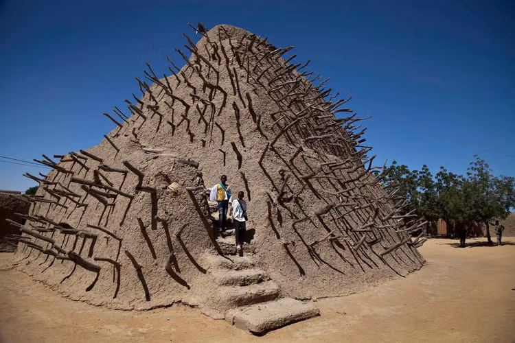 Khu lang mo ky la cua de che Songhai lung lay chau Phi mot thoi-Hinh-5