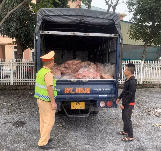 Tang vật bị lực lượng chức thu giữ.