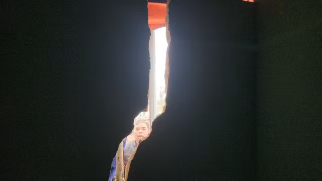 Sự cố xảy ra đã được hơn 2 tuần, đến nay gia đình ông Chiến vẫn đang "thấp thỏm" chờ đền bù.