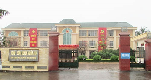 UBND huyện Nghĩa Đàn nơi 2 cán bộ ban Quản lý dự án làm việc.