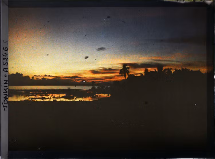 Ngắm cảnh hoàng hôn tím rực ở hồ Tây hơn một thế kỷ trước - Hình 7 Ngam canh hoang hon tim ruc o ho Tay hon mot the ky truoc-Hinh-7