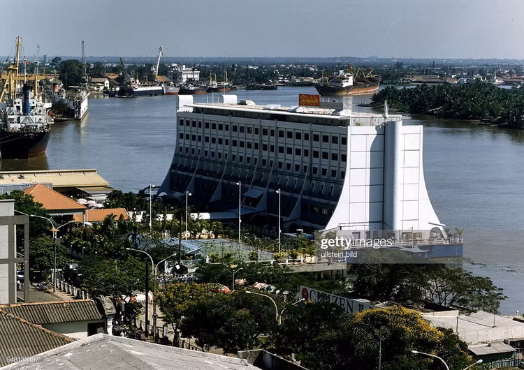 Ba mien Viet Nam nam 1995 qua loat anh dep my man (2)-Hinh-5