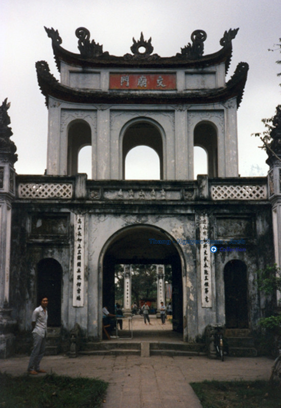 Văn Miếu Môn, cánh cổng ngoài cùng của Văn Miếu - Quốc Tử Giám Hà Nội.