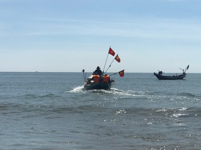 Lực lượng chức năng đang tìm kiếm tung tích nạn nhân.