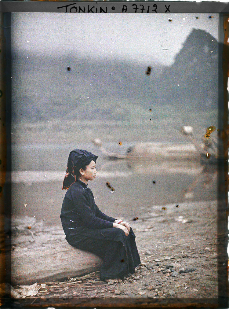 Hinh mau doc ve ghenh da khong lo tren song Da nam 1916-Hinh-14