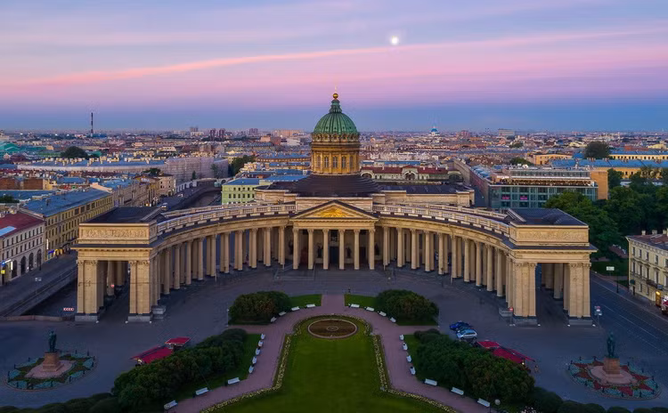 Diem danh 10 nha tho dep nhat nuoc Nga-Hinh-8