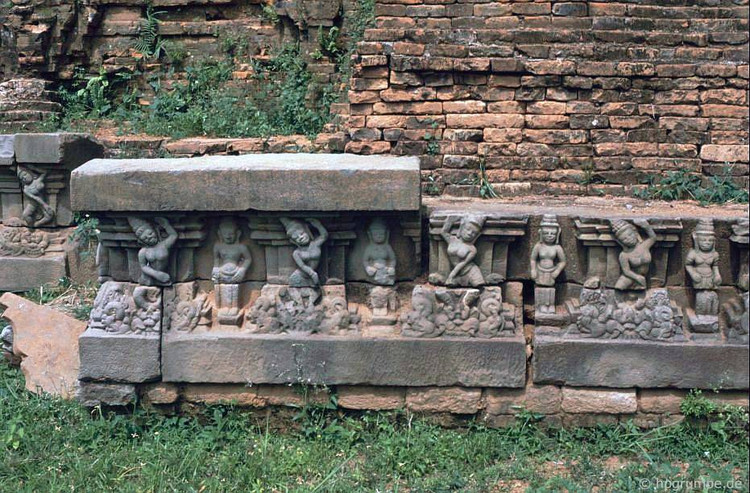 Thap Cham ngan tuoi o Quang Nam nam 1992 qua anh cua khach Tay-Hinh-4