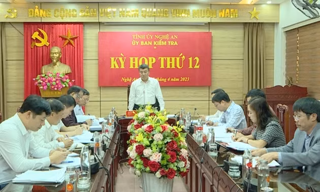 Tại phiên họp thứ 12, UBKT tỉnh uỷ Nghệ An đã xem xét kỷ luật nhiều tập thể, cá nhân.
