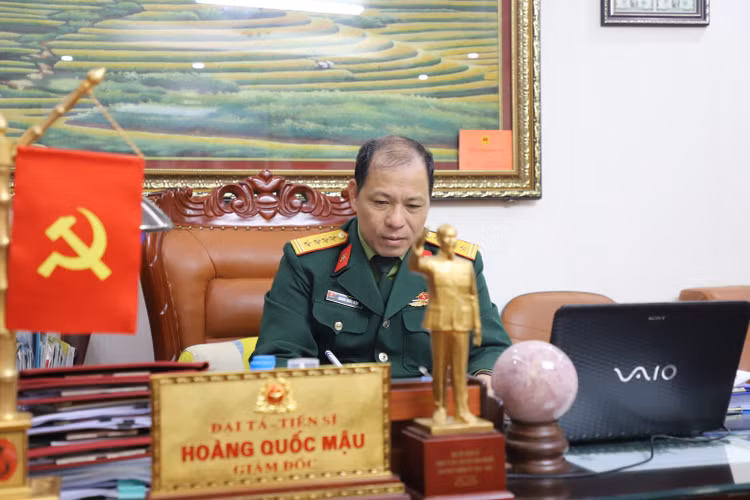 Đại tá, Tiến sĩ Hoàng Quốc Mậu - Đảng ủy viên Đảng ủy Tổng Công ty Kinh tế Kỹ thuật Công nghiệp quốc phòng (GAET) - Giám đốc Công ty Vật liệu nổ Công nghiệp.