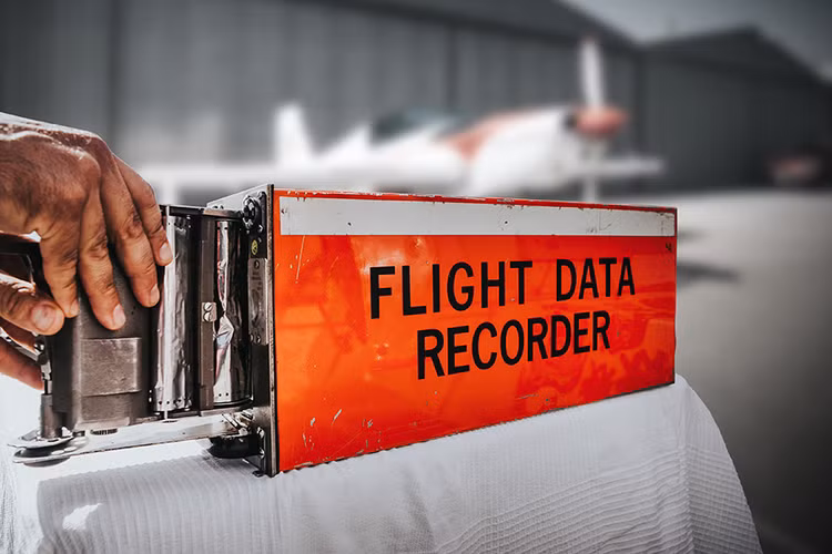 15 su that bat ngo ve hop den cua may bay-Hinh-12