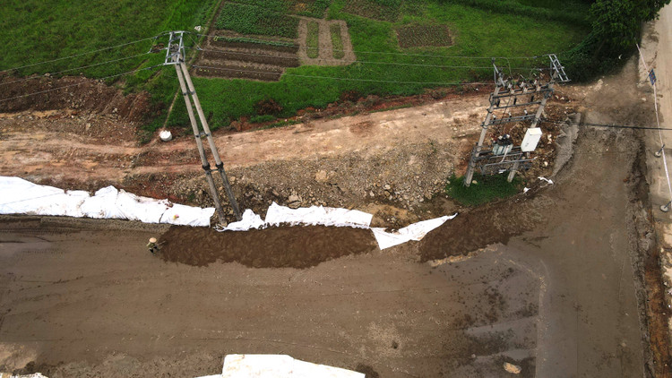 Công ty Tân Hải Sơn thi công có đảm bảo an toàn đường điện? ảnh 3