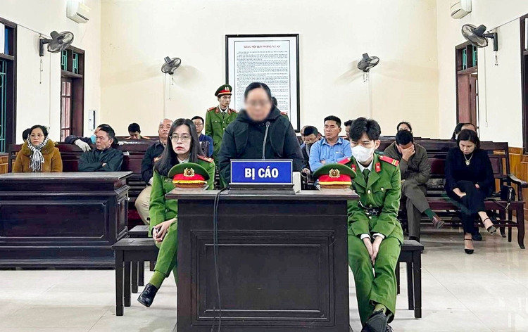 Bị cáo Hoàng Thị Liêu tại phiên toà.