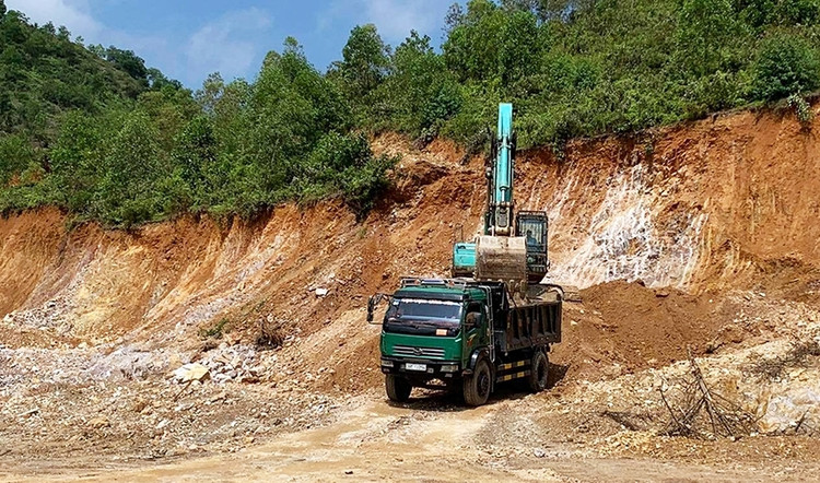 Dự án cao tốc Bắc - Nam qua tỉnh Hà Tĩnh cần 11,4 triệu m3 đất san lấp.