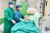 Nút mạch cứu sống bệnh nhân chảy máu dạ dày ồ ạt