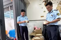 Cà Mau thu giữ 140kg kem trộn không xuất xứ tại một cơ sở kinh doanh mỹ phẩm