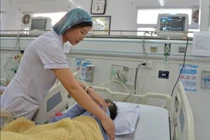 Ổ loét, sốt cao, bệnh nhân đái tháo đường tai biến bị nhiễm khuẩn huyết