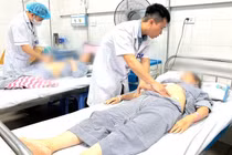 Đau bụng, chán ăn phát hiện u dạ dày khổng lồ