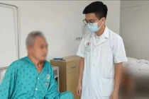 Tự nặn mủ ngón chân, người đàn ông nhiễm tụ cầu vàng nguy kịch