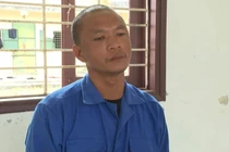 Khởi tố người phá hoại bảo vật Ngai vua triều Nguyễn