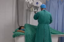 Bơm xi măng sinh học, phẫu thuật thành công vỡ lún đốt sống thắt lưng