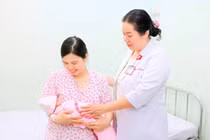 Khối u xơ khổng lồ 'mọc' lại trong thai kỳ, đe dọa sinh mạng hai mẹ con