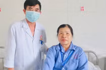 Màng phục hồi tự thân PRF điều trị nang xương hàm