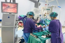 Phẫu thuật khối u màng não với kích thước lớn cho nữ bệnh nhân