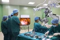 Vá nhĩ phục hồi thính lực cho người bệnh viêm tai giữa mạn tính