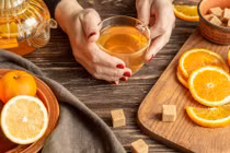 Hành động nhỏ tiết lộ mối quan hệ bí mật của chồng