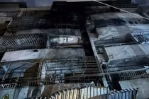 Cháy cư xá ở TP HCM, 8 người tử vong