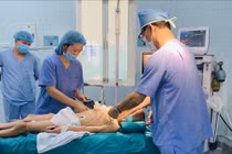 Trẻ 10 tuổi chơi patin chấn thương sọ não nặng