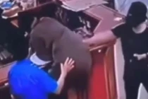 Vụ người đàn ông tấn công bác sĩ ở Nghệ An, Bộ Y tế vào cuộc