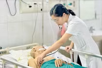 Đưa bệnh nhân hôn mê sâu, sốc tim từ cửa tử trở về
