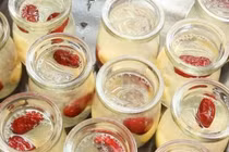 2 mẫu hũ yến ở Khánh Hòa có chất bảo quản vượt mức cho phép