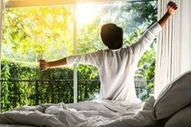 Sống khoẻ hơn nhờ thức dậy sớm?