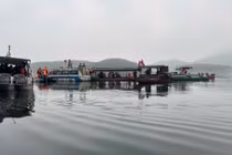 Tìm thấy thi thể bé trai vụ lật tàu ở hồ Thác Bà