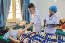 Cấp cứu thành công sản phụ bị sa dây rau hiếm gặp