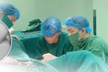 Cụ bà 82 tuổi bị sa toàn bộ sinh dục ra ngoài