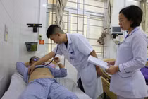 Cứu sống bệnh nhân ngừng tim 30 phút vì nhồi máu cơ tim tại Hà Tĩnh