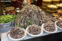 Khám phá 10 món ăn vặt nổi tiếng của Bắc Kinh